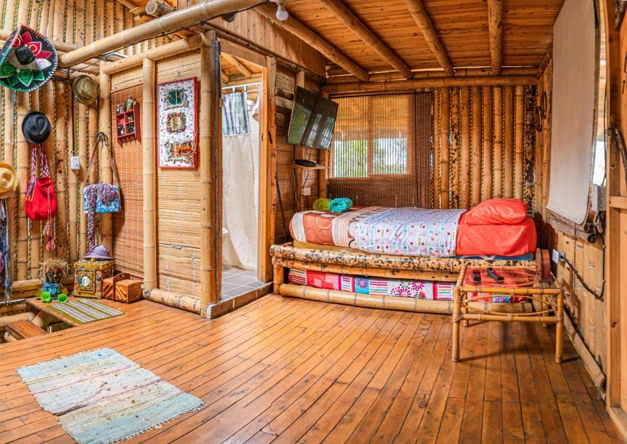 Celina: La Cabañita De Guadua Chalet *